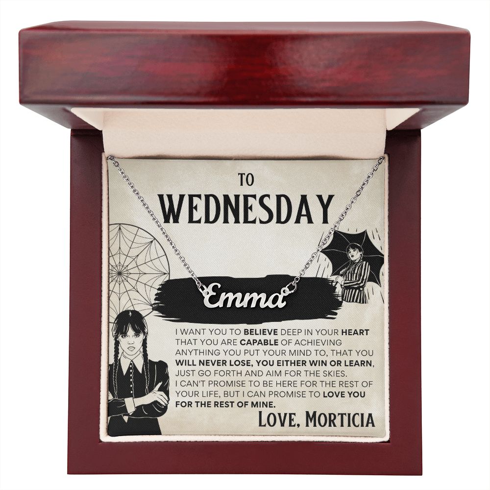 To Wednesday Addams de Morticia - Collar con nombre personalizado