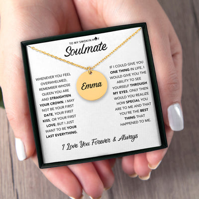 Hot Soulmate - Disc Pendant Necklace - white