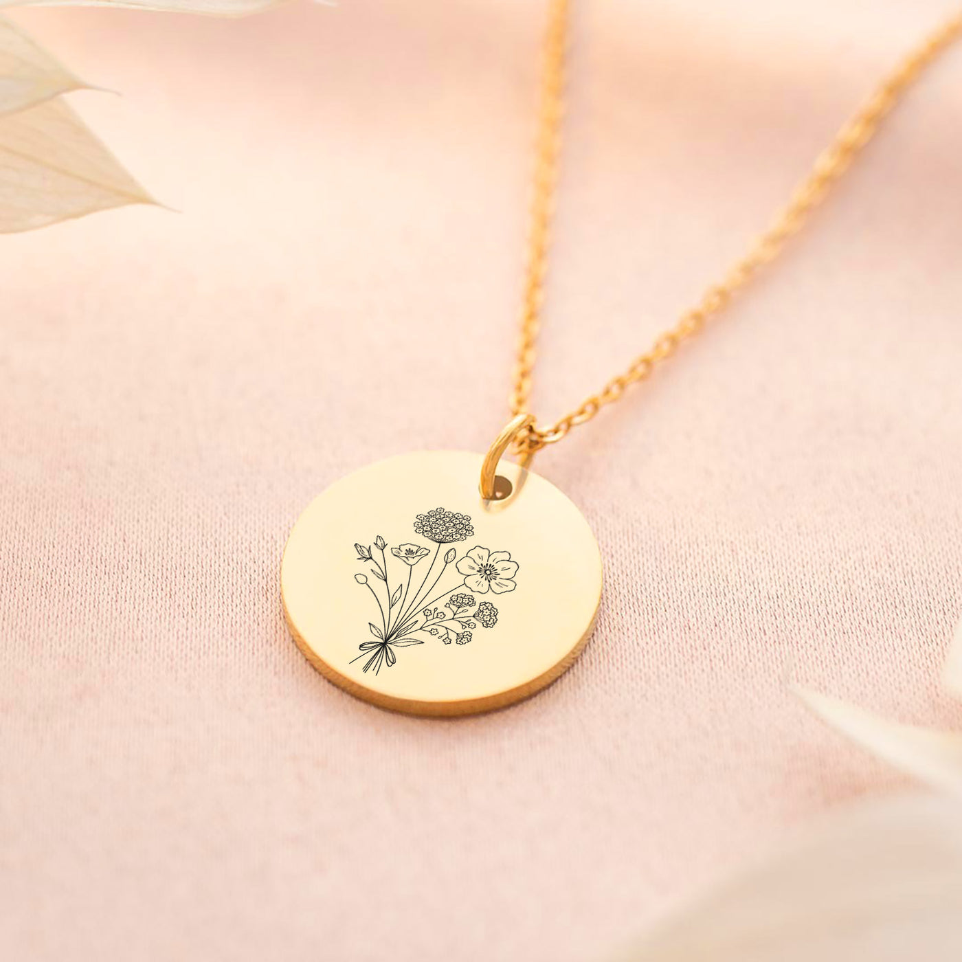 Disc Necklace to My Mom, Flowers and Names